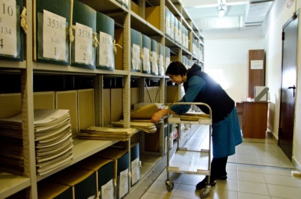 Год 1722-й. Самая старая метрическая книга России хранится в Омском архиве