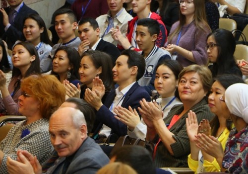 Омские пограничники: Казахстан из-за коронавируса запретил въезд россиянам по внутренним паспортам