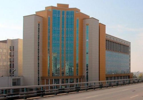 Наблюдательный совет теперь уже автономного ОмГУ возглавит губернатор Бурков Наблюдательный совет теперь уже автономного ОмГУ возглавит губернатор Бурков