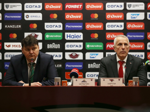 
        1/4 Востока, матч №5. «Авангард» - «Салават Юлаев» 3:6. Послематчевая пресс-конференция (ВИДЕО)
      