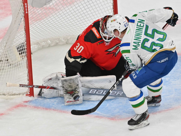 
        «Авангард» начинает плей-офф с победы! Главные события первого матча серии с «Салаватом Юлаевым»
      