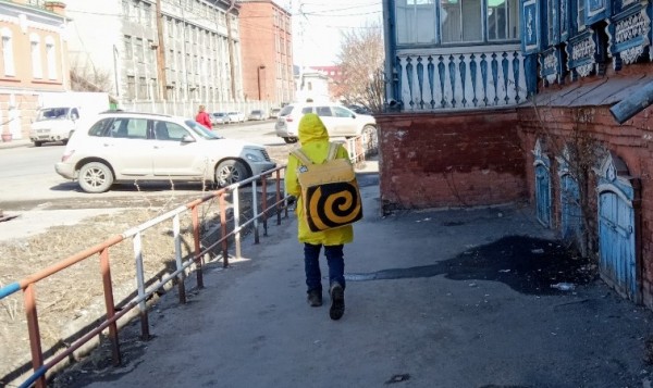 Город замер (не совсем): первый день Омска в режиме изоляции. Фоторепортаж Город замер (не совсем): первый день Омска в режиме изоляции. Фоторепортаж