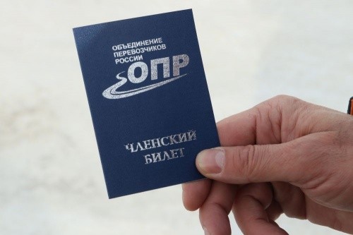 «Гаишные игры» в эвакуацию в Омске напоминают о бандитском беспределе 90-х