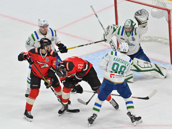 «Добавили в скорости и больше прессинговали соперника». Комментарии после первого матча серии с Уфой (ВИДЕО)
«Добавили в скорости и больше прессинговали соперника». Комментарии после первого матча серии с Уфой (ВИДЕО)