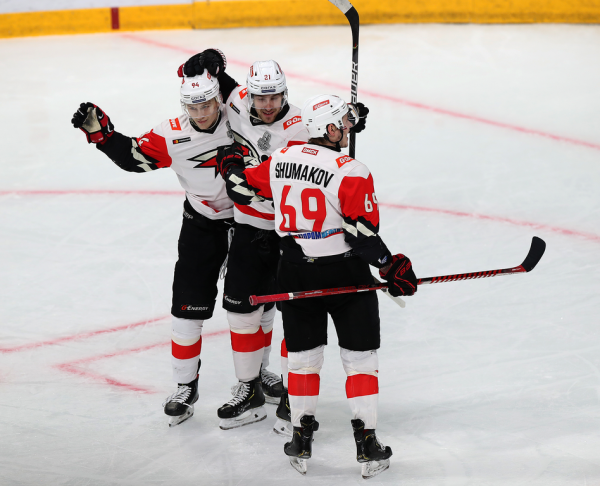 
        «Авангард» одержал разгромную победу в Уфе и сравнял счёт в серии!
      