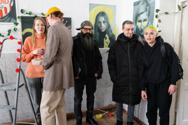 Танцы с медведями vs рейв-хоровод: две Масленицы в Омске 