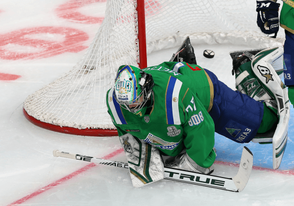 
        «Салават Юлаев» выходит вперёд. Главные события третьего матча серии
      