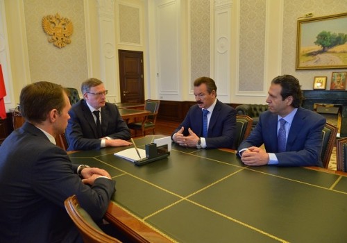 Буркову представили нового гендиректора ГК «Титан» Буркову представили нового гендиректора ГК «Титан»