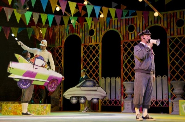 Приключения с продолжением. В ТЮЗе ставят «сериал» про Незнайку Приключения с продолжением. В ТЮЗе ставят «сериал» про Незнайку