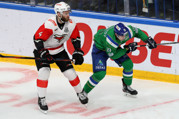 
        «Салават Юлаев» выходит вперёд. Главные события третьего матча серии
      