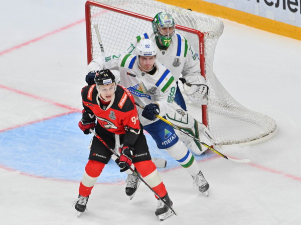 «Добавили в скорости и больше прессинговали соперника». Комментарии после первого матча серии с Уфой (ВИДЕО)
«Добавили в скорости и больше прессинговали соперника». Комментарии после первого матча серии с Уфой (ВИДЕО)