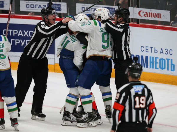 
        Права на ошибку больше нет. Как «Авангард» уступил «Салавату» в пятом матче серии
      