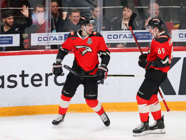 
        1/4 Востока, матч №2. «Авангард» - «Салават Юлаев» 2:3 ОТ. Послематчевая пресс-конференция (ВИДЕО)
      