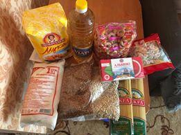 Омичи позавидовали питерским продуктовым наборам. Почему?