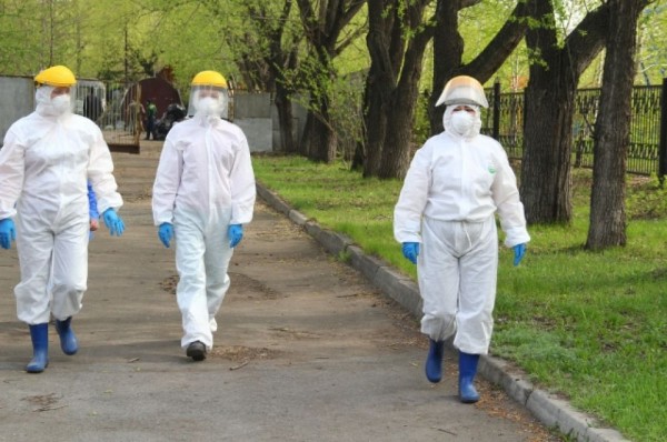 Борьба с клещами. В парке «Зелёный остров» прошла акарицидная обработка Борьба с клещами. В парке «Зелёный остров» прошла акарицидная обработка