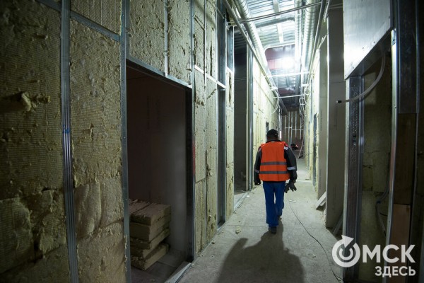 Фоторепортаж: как строят омский военный госпиталь на 100 мест
