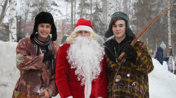 Мороз невелик, да стоять не велит: в Омске прошел многонациональный праздник «Елка дружбы»