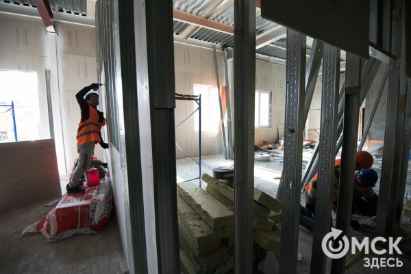 Фоторепортаж: как строят омский военный госпиталь на 100 мест