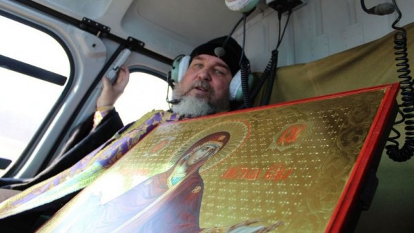 Омский митрополит поднимется в небо, чтобы совершить крестный ход  Омский митрополит поднимется в небо, чтобы совершить крестный ход