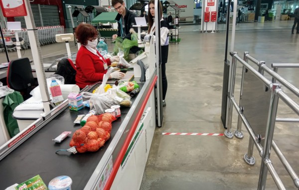 Антивирусная ревизия: в&nbsp;каких омских магазинах пренебрегают масками и&nbsp;завышают цены 