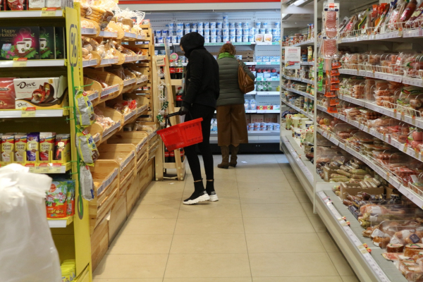 Антивирусная ревизия: в&nbsp;каких омских магазинах пренебрегают масками и&nbsp;завышают цены 