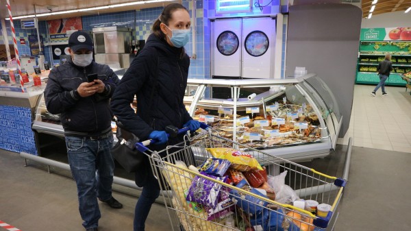Антивирусная ревизия: в&nbsp;каких омских магазинах пренебрегают масками и&nbsp;завышают цены 