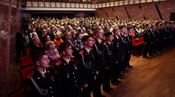 Праздник бравых мужчин: в Омске отмечают День защитника Отечества