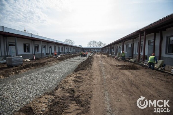 Фоторепортаж: как строят омский военный госпиталь на 100 мест