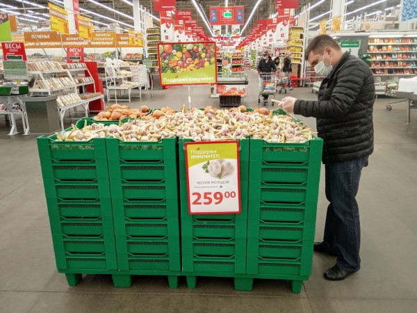 Антивирусная ревизия: в&nbsp;каких омских магазинах пренебрегают масками и&nbsp;завышают цены 
