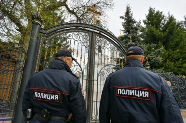 Пасха-2020 в Омске. Благодатный огонь, служба, куличи и яйца