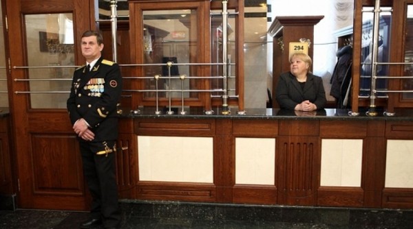 Праздник бравых мужчин: в Омске отмечают День защитника Отечества