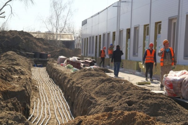 Госпиталь за 41 день. Смотрим, как строится медицинский центр в Омске