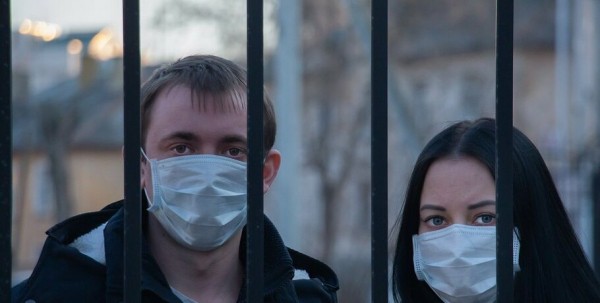 Если госпитализировать всех, у кого COVID-19, в больнице не хватит коек. Эпидемиолог о коронавирусе в Омске