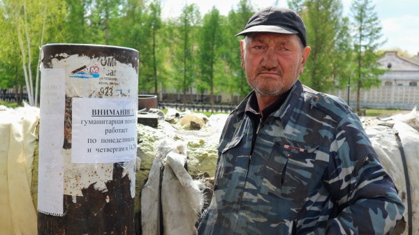 Самоизоляция на трубе. Как живут во время эпидемии омские бездомные 