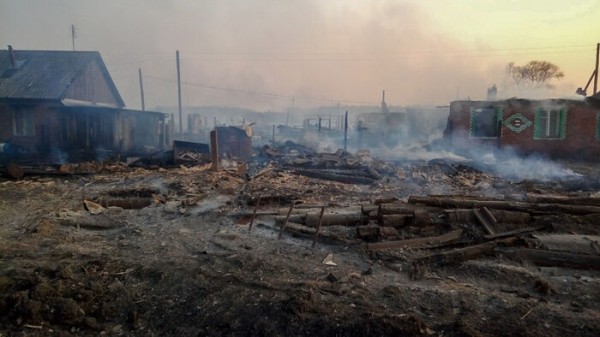 За сутки в области в пяти домах вспыхнул пожар За сутки в области в пяти домах вспыхнул пожар