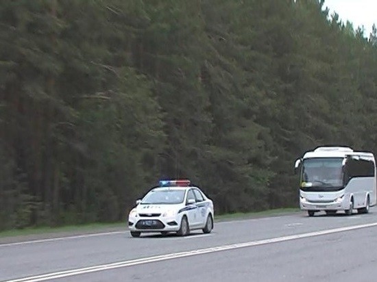 Прибывшие из-за границы омичи доставлены из Новосибирска