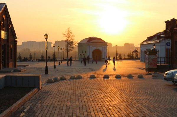 Самоизоляция под ударом: омичи снова толпами вышли на улицу, несмотря на запрет 