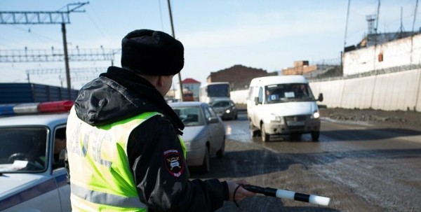 Прохожих и водителей без масок штрафуют? Развеиваем слухи о самоизоляции Прохожих и водителей без масок штрафуют? Развеиваем слухи о самоизоляции