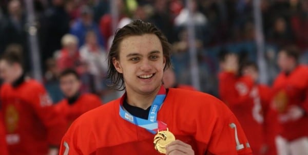 Омский "Авангард" переманил у USHL 16-летнего хоккеиста