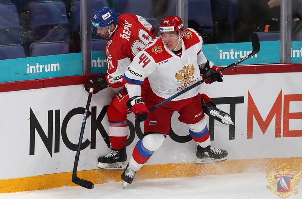 
        Дамир Шарипзянов: «Кубок Гагарина – это то, ради чего я перешёл в «Авангард»
      