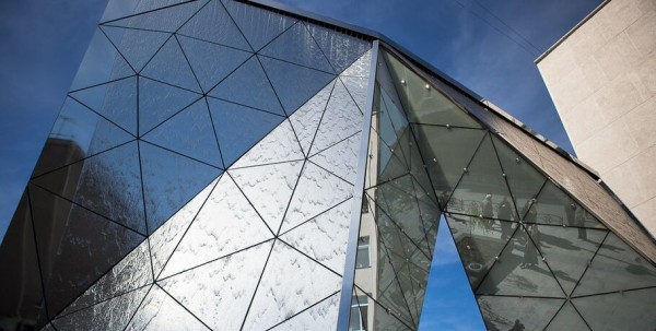 В центре Омска включили первые фонтаны