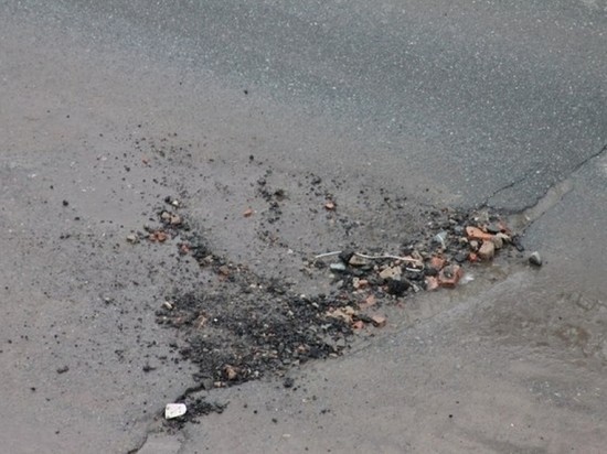 Мэрия расторгла контракт на ремонт дорог с нерадивым подрядчиком