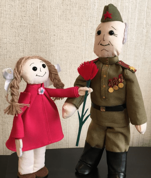 Омские железнодорожники создали арт-проекты ко Дню Победы