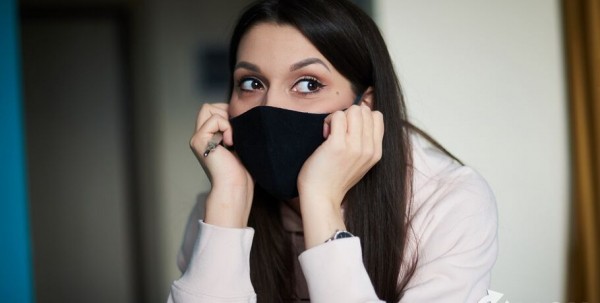 Власти проверят, надевают ли омичи маски в магазинах и аптеках