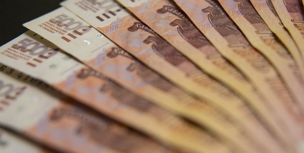 Заболевшие COVID-19 работники больниц получат выплаты от государства