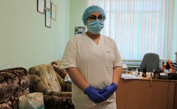 «Мы на войне, которую город не замечает». Как омские врачи борются с коронавирусом