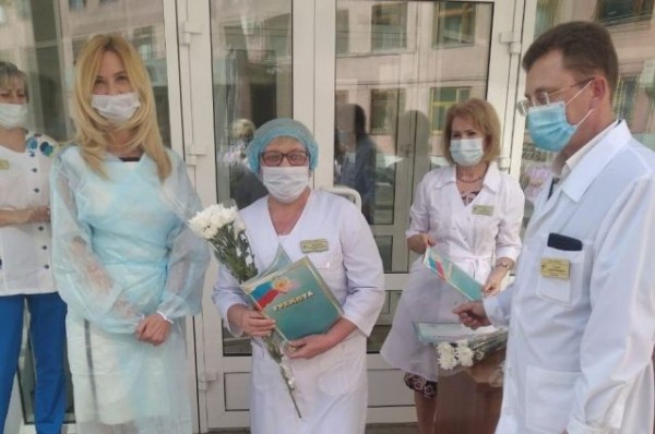 Ирина Солдатова поздравила омских медсестёр с профессиональным праздником