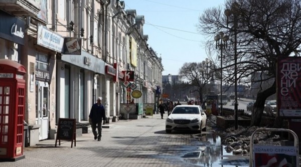 Обсуждение вопроса о введении платных парковок в Омске перенесли на весну