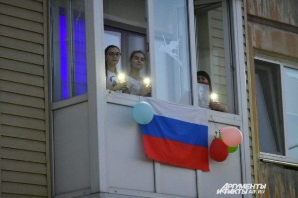 Всероссийская акция «Фонарики Победы» прошла и в Омске