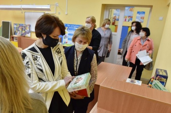 Мэр Омска проверила готовность детских садов к запуску